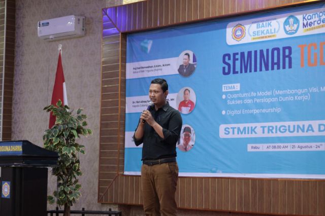 Semua Program Studi STMIK Triguna Dharma Terakreditasi Baik Sekali Termasuk Institusi oleh BAN-PT dan LAM-INFOKOM