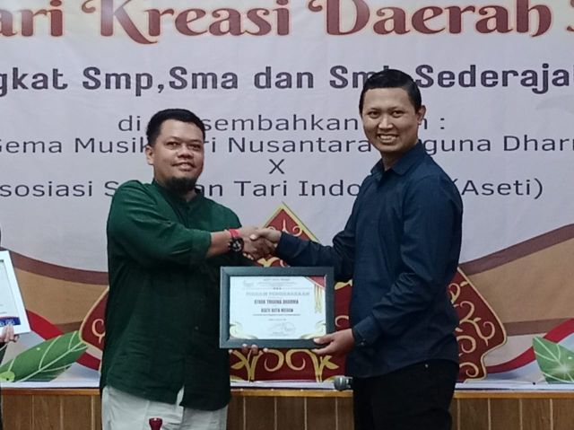 Implementasi MoU Kampus IT dan Komputer Terbaik Kota Medan STMIK Triguna Dharma dengan ASETI, Gelar Lomba Tari Kreasi Daerah Modern 2024