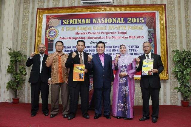 Seminar Nasional dan Temu Kangen Alumni UPI Padang di STMIK Triguna Dharma Medan